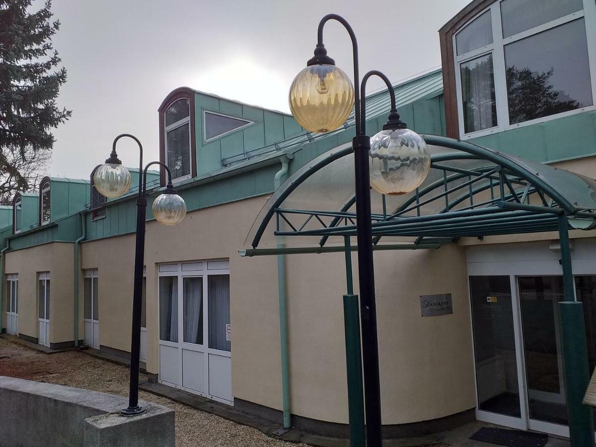 Panorama Hotel Ношвай Екстериор снимка